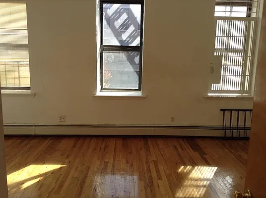 Rented by Premier Metro Realty Corp | media 12