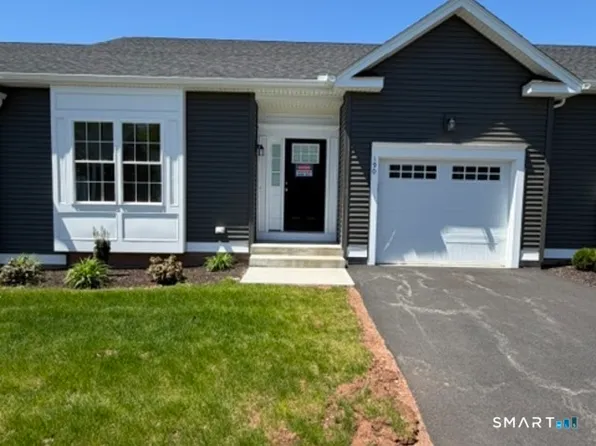 90 Apple Gate Estates #190, Southington, CT 06489