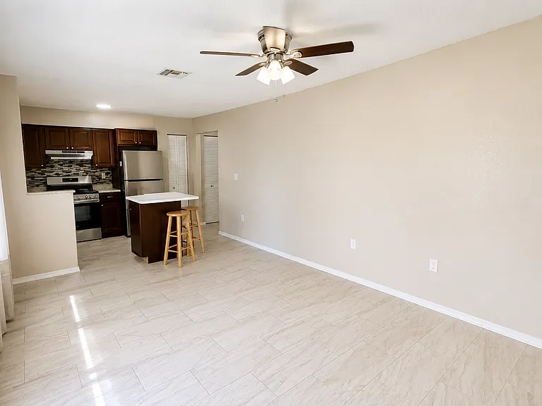 21150 Gertrude Ave #B4 — Photo 10