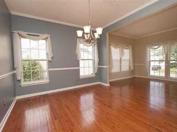 5th image of 465 Cherry Hill Ln