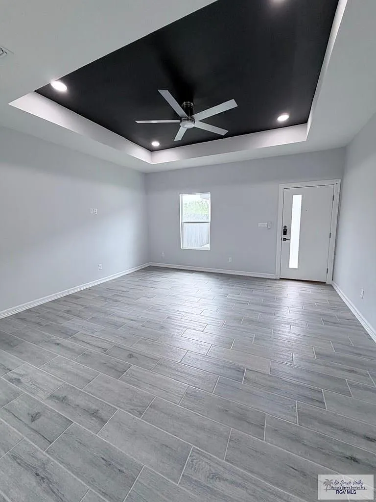 Building Photo - 1704 Clinton St #2
