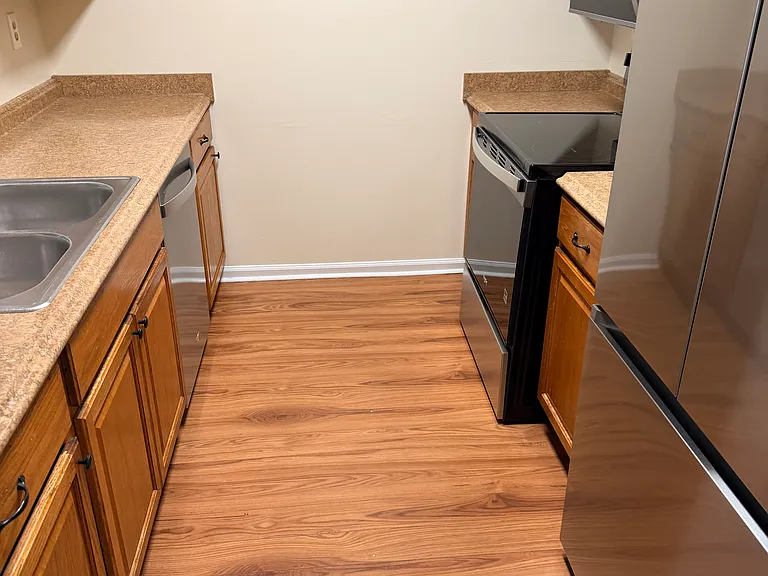 1593 Crescent Pointe Ln — Photo 4