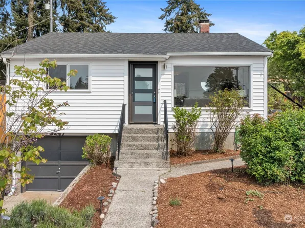 9247 31st Place SW, Seattle, WA 98126