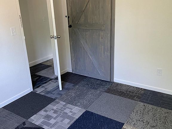 5th image of 2301 Minnehaha Ave S #5