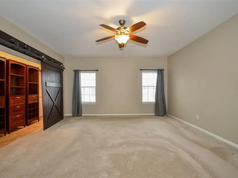 8075 El Mundo St #8075 — Photo 11