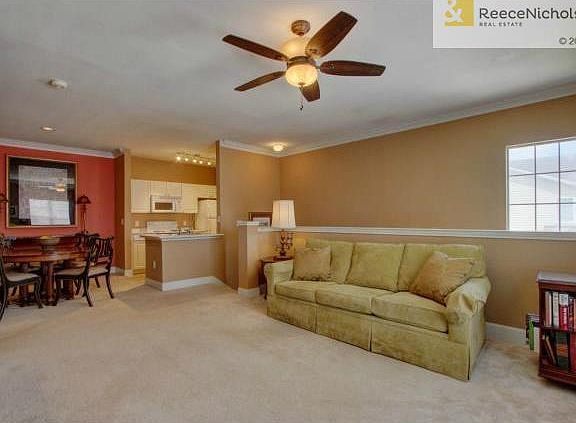 Plenty of natural light flowing through! Meticulously maintained