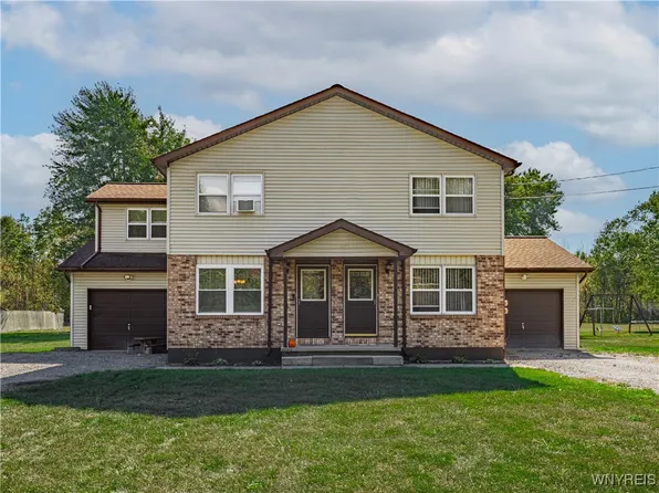 1272 Cain Rd, Youngstown, NY 14174