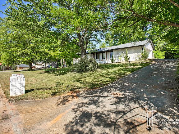 2nd image of 1870 Gherry Dr