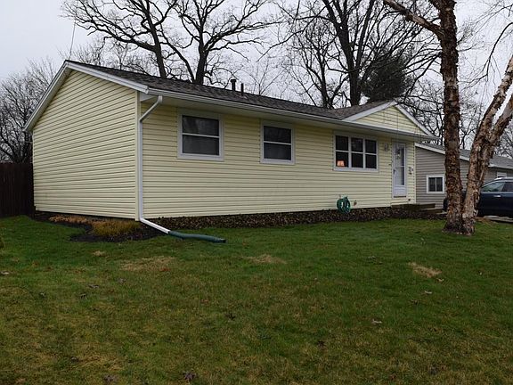 3rd image of 15 Scottwood Ct