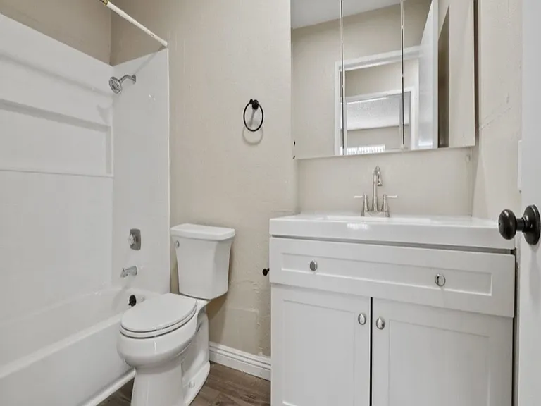 1356 W Stoneridge Ct. — Photo 6