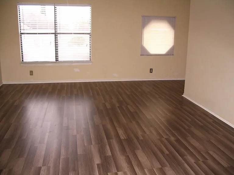 4911 Kenton Lake — Photo 20