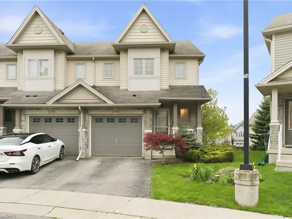 7 Upper Mercer St #L42, Kitchener, ON N2A 0B7