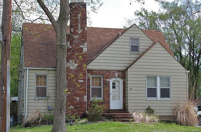 1st image of 15 Catherine Dr