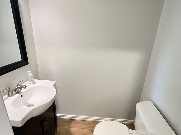 4th image of 2217 Argyle Cir