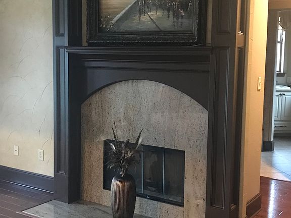 3rd image of 8350 Carrie Ln