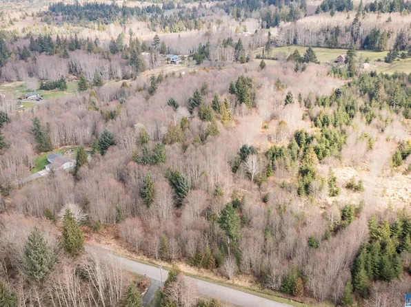 2 Howard Rd, Pt Angeles, WA 98363