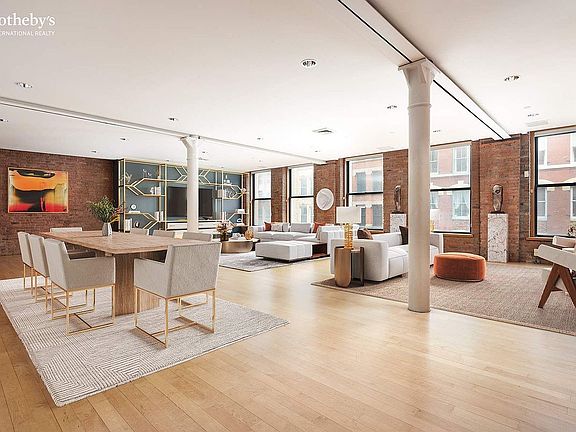 3rd image of 16 Jay St Floor 3
