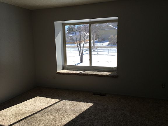 front bedroom window seat