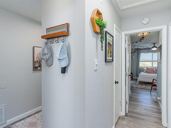 5th image of 1610 Taron Dr