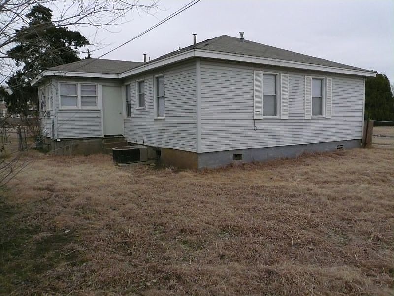 1st image of 2230 NW 25th St