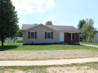 2888 Republic Ave, Radcliff, KY 40160