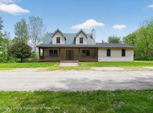 1300 E Round Lake Rd, Dewitt, MI 48820