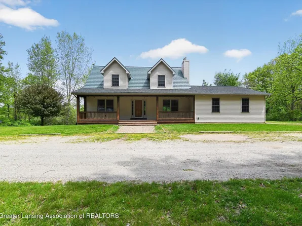 1300 E Round Lake Rd, Dewitt, MI 48820