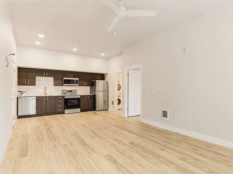 Brookside Apartments — Photo 24