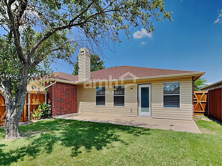 1475 Stewart Dr — Photo 23