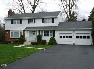 84 Haverhill Rd, Trumbull, CT 06611