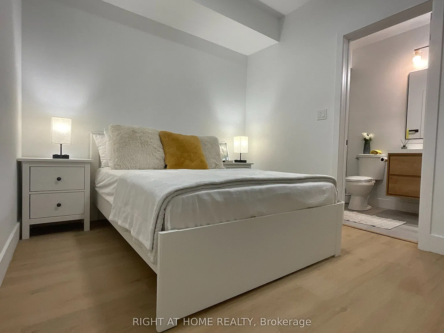 1 bed, $1,999 — Photo 2