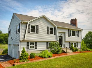 79 Hampstead St, Methuen, MA 01844