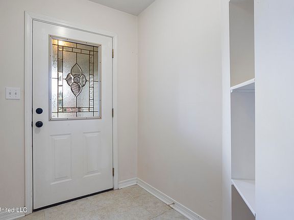 5th image of 7109 Bayou Landing Dr
