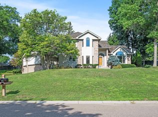 6341 Ithaca Ln N, Maple Grove, MN 55311