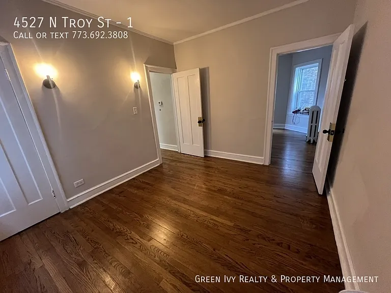 4527 N Troy St #1 — Photo 4