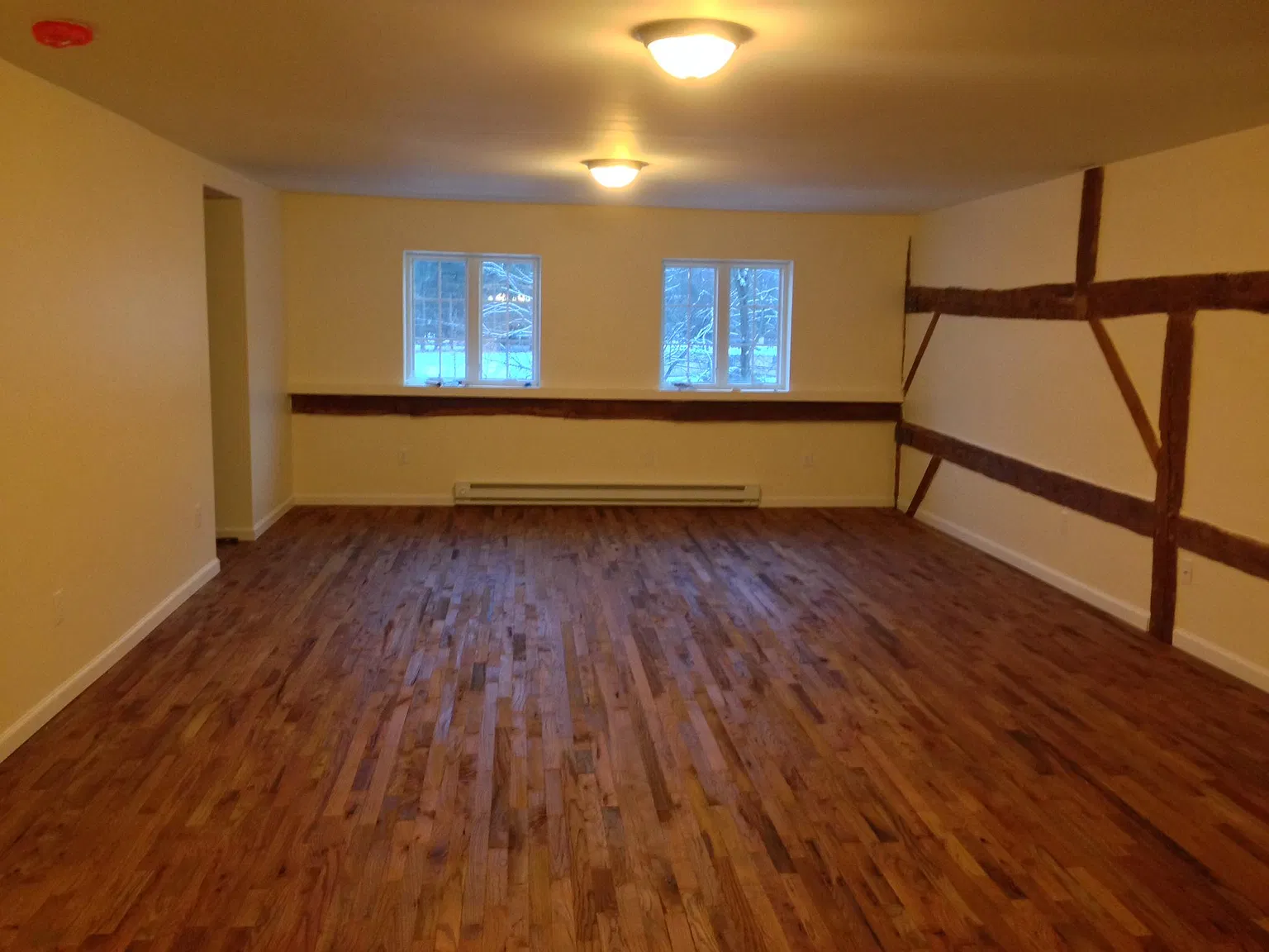 2 bed, 1100 sqft, $1,600 — Photo 3
