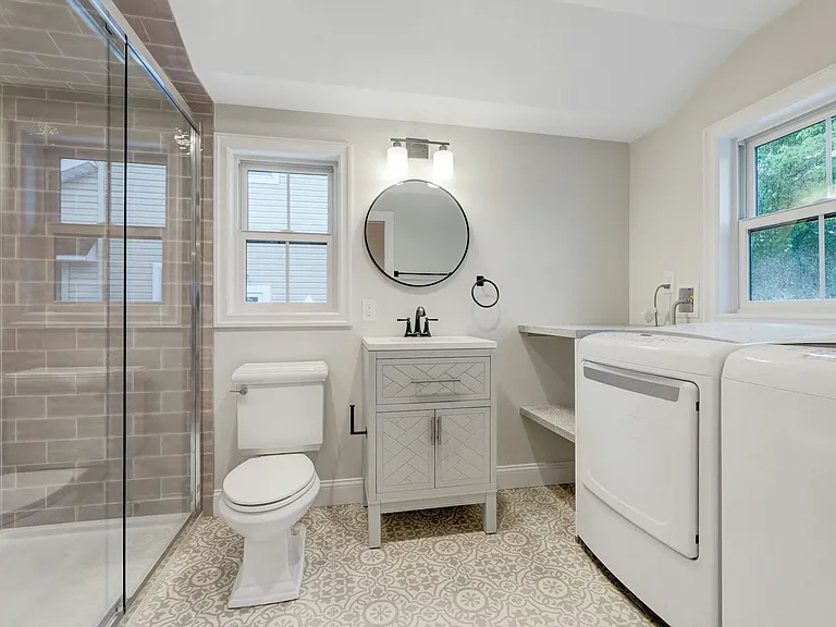 134 Johnson Ave — Photo 15