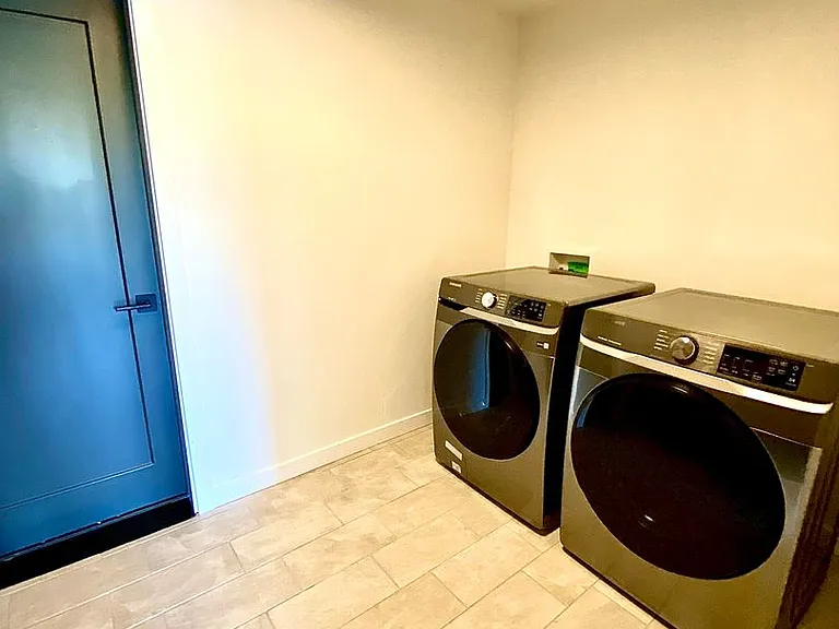 1258 E Echelon Ridge Ln — Photo 39