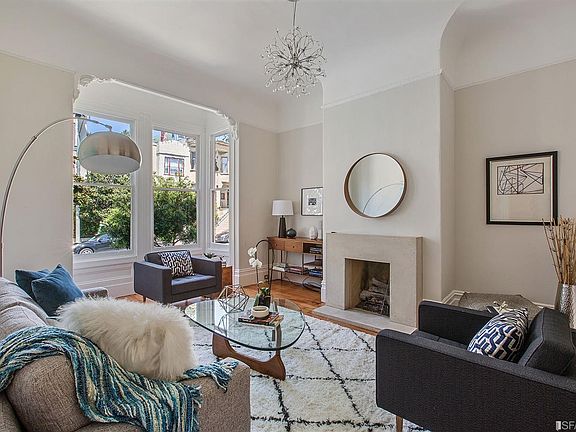 4th image of 2067 Golden Gate Ave