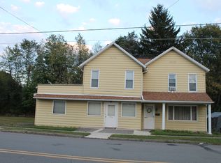 826 Lackawanna Ave, Mayfield, PA 18433