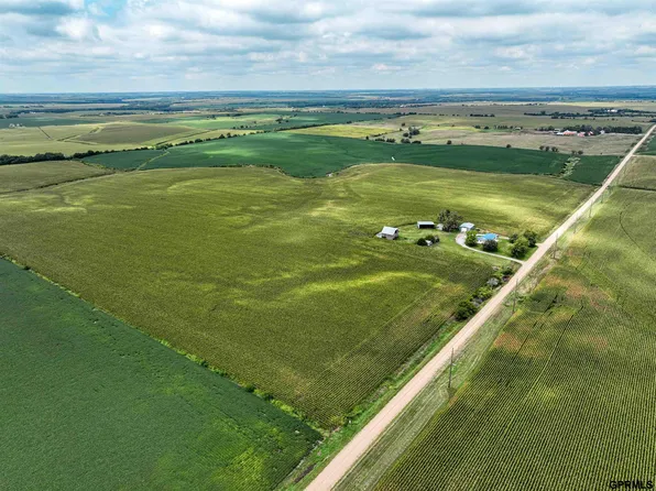 72465 571st Ave, Plymouth, NE 68424