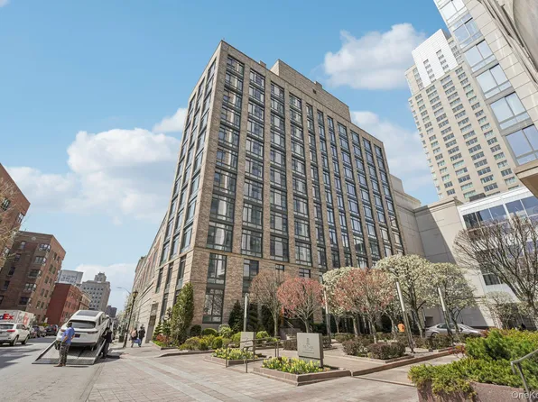 25 City Place #4B, White Plains, NY 10601