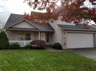 252 NE 61st Pl, Hillsboro, OR 97124