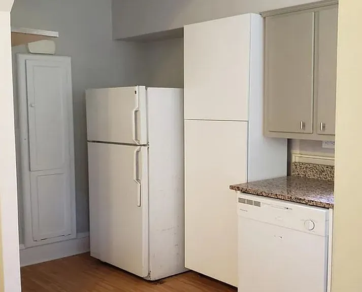 3133 N Calvert St — Photo 2