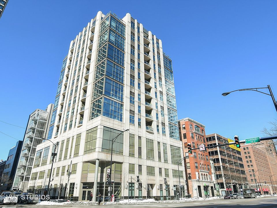 1st image of 150 W Superior St APT 602