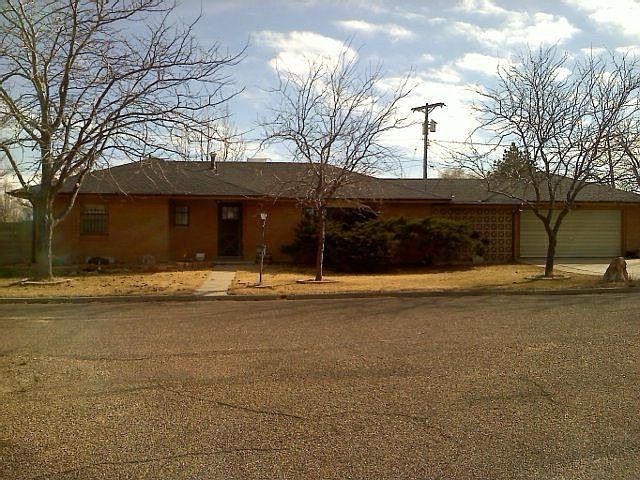 1st image of 7 Cactus Dr