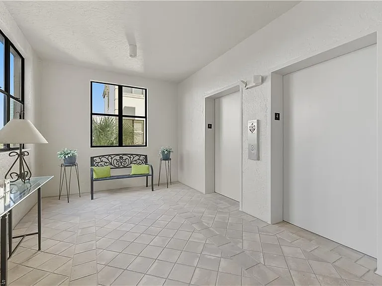 7040 Pelican Bay Blvd #D-401 — Photo 2