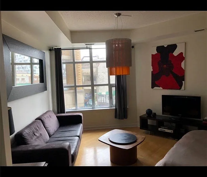 438 Richmond St W #308 — Photo 2
