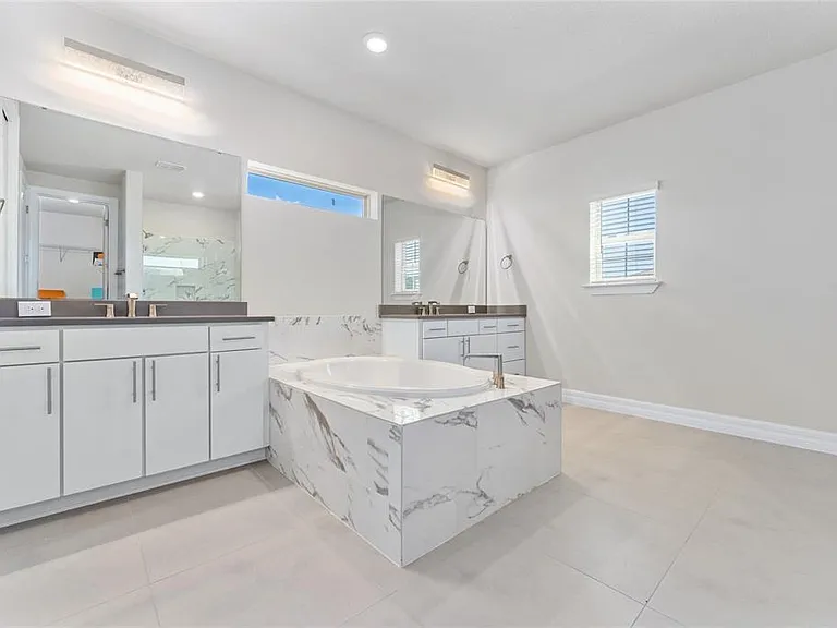 9242 Hanging Vine Ct — Photo 47
