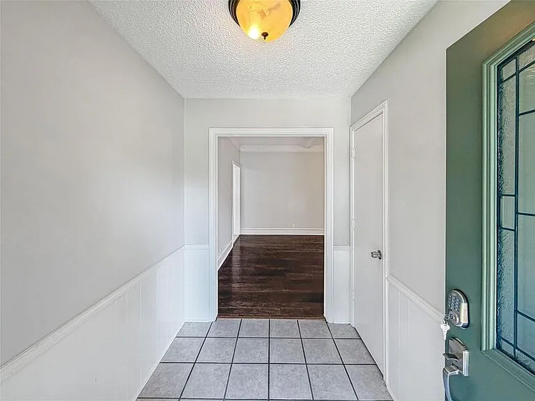 1857 El Paso St — Photo 2